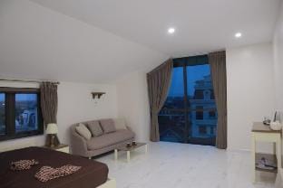 Double room with city view/Netflix/Soft sofa Vacation rental in Vietnam