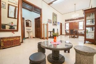 Omah Noes Homestay Jogja Vacation rental in Yogyakarta