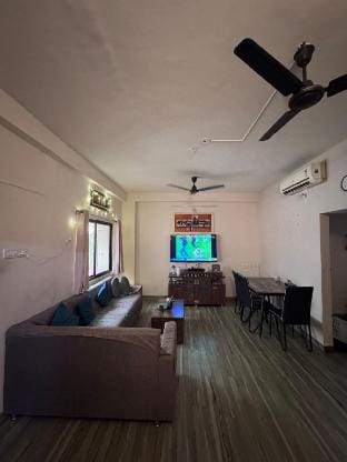 Homely,Secured, Privacy@ Prime Location! Vacation rental in Vadodara