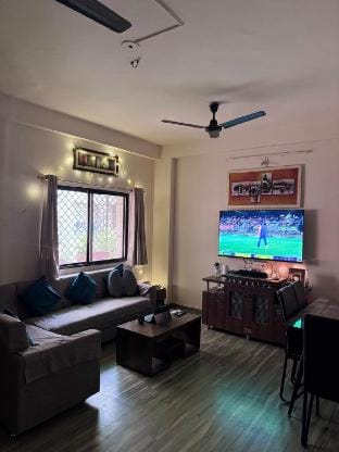 Homely,Secured, Privacy@ Prime Location! Vacation rental in Vadodara