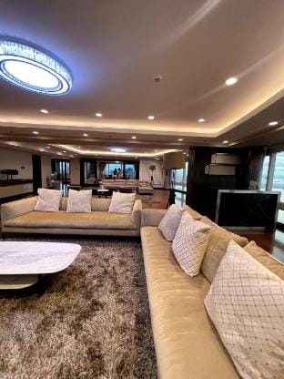 Ultra Luxury 5BR Penthouse n Manila Bay Rizal Park Vacation rental in Manila City