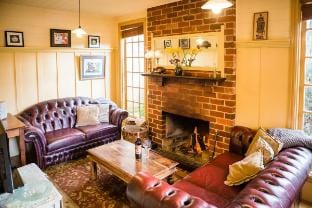 Lavender, a cosy getaway with open fire & jet spa Vacation rental in Olinda