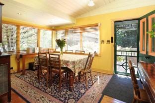 Cotswold Cottage: Relaxed Hills Escape with Spa Vacation rental in Olinda