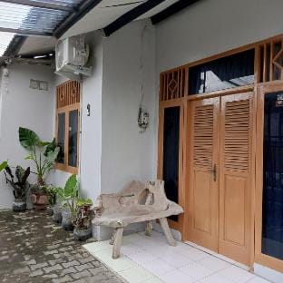 Homestay 3km to Malioboro | Ndalem Tentrem Tiga Vacation rental in Yogyakarta