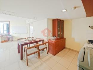 Cozy 2BR Rasuna Apt Kuningan with Pool Wi-Fi Vacation rental in South Jakarta City