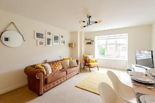 The Calm Retreat | 2 Bed & 2 Baths | Smart TV Vacation rental in Croydon