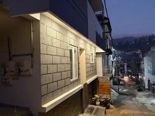 Snuggle Stay Ooty by Avkanz - Premium Family Rooms Vacation rental in Ooty