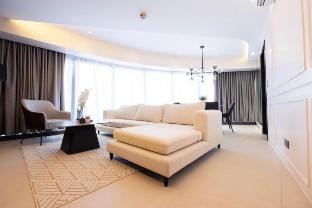 Modern 1BR corner beside Abreeza mall-City Center Vacation rental in Davao City