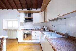 Central Romantic attic in Verona city center Vacation rental in Verona