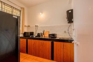 #B203O-Pool+Balc+Kitchen+AC+Wifi+PwBckup@Calangute Vacation rental in Calangute