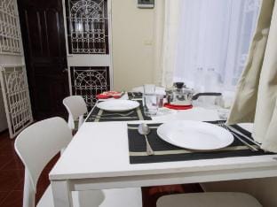 Cozy 2BR Garden Retreat • Near BTS Vacation rental in Bangkok