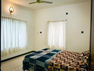 Aromal homestay (1 AC room & 1 non AC room) Vacation rental in Thiruvananthapuram