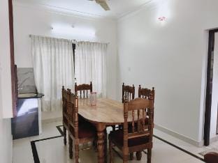 Standard Ac Room Aromal Homestay Vacation rental in Thiruvananthapuram