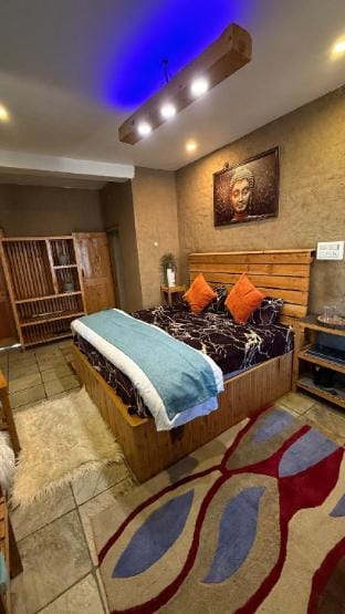 Mud Room with mountain view Vacation rental in Himachal Pradesh