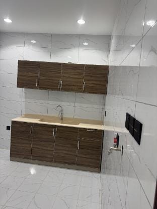 شقة مكونة من 3 غرف وصالة ومطبخ وحمامين  Vacation rental in Jeddah