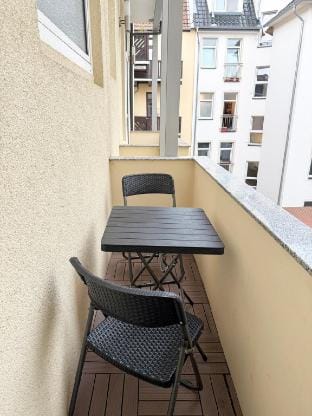 Beautiful 2 BR Apartment mit Balcony Vacation rental in Bremerhaven