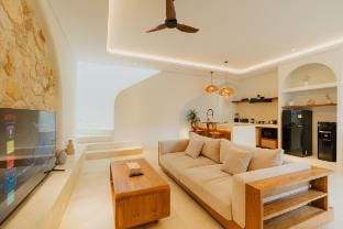 Casa Odelia Modern Mediterranean Villa in Bingin Vacation rental in Bali