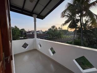 Room in Ahangama 100m to beach Vacation rental in Ahangama