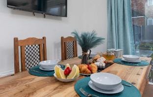 15%OFF | Perfect for Groups | 9 Single Beds Vacation rental in Sheffield