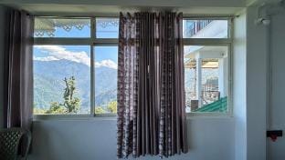 Kanchanjunga Mirror Homestay Vacation rental in India