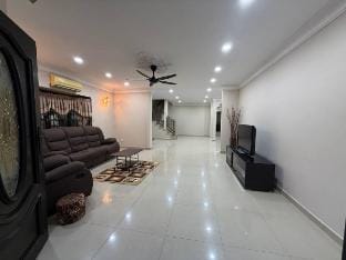Megram Homestay Ipoh Guest 22 pax Vacation rental in Ipoh
