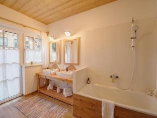 Chalet near Lake Grundlsee  Ski Lift Vacation rental in Bad Aussee