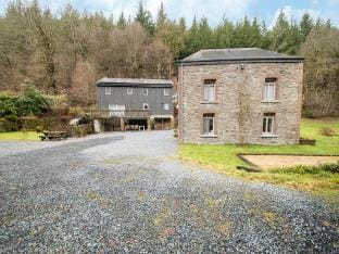 Historic Watermill in Bohan Vacation rental in Belgium