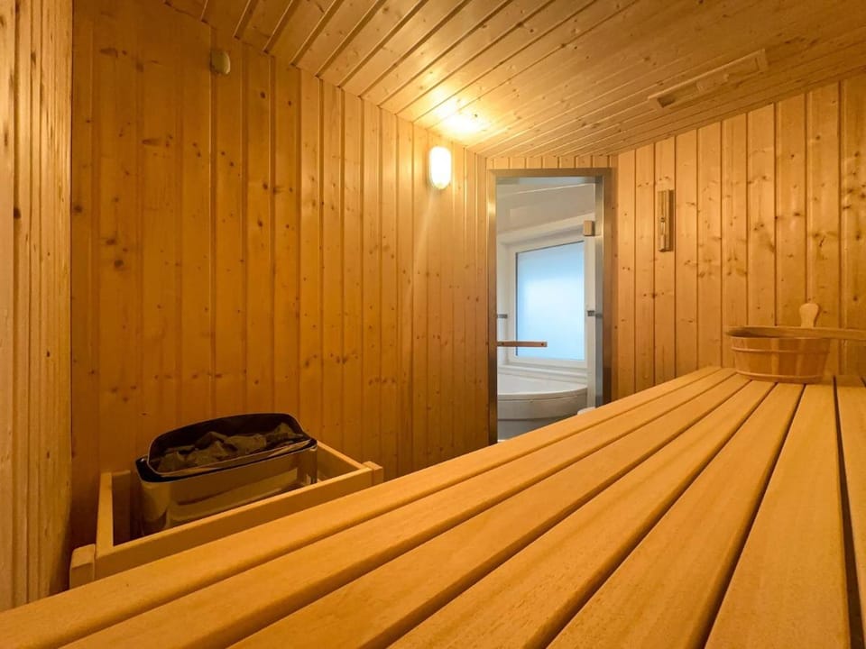 Ferienhaus mit Sauna im Ferienpark Mirow Vacation rental in Rechlin