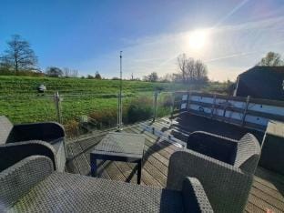 Holiday home with 4 bedrooms Vacation rental in Nordfriesland