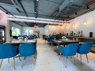 Leopard Room Near CCU Airport,CC2 ,with Pool & GYM Vacation rental in Kolkata