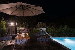 Luxury Villa W/ Private Pool by "The Maple House" Farm Stay in Himachal Pradesh