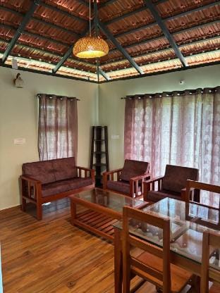 Estate stay near Dubare: Friendly For remote work Farm Stay in Karnataka