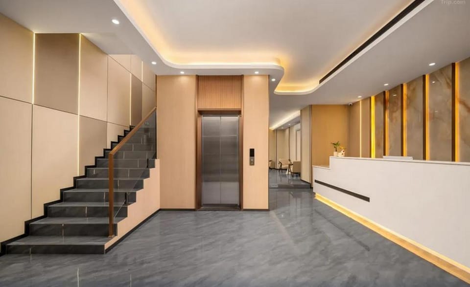 Yinuo Zhenpin Hotel - Shisanhang Clothing Wholesale Market Shangxiajiu Pedestrian Street Branch Hotel in Guangzhou