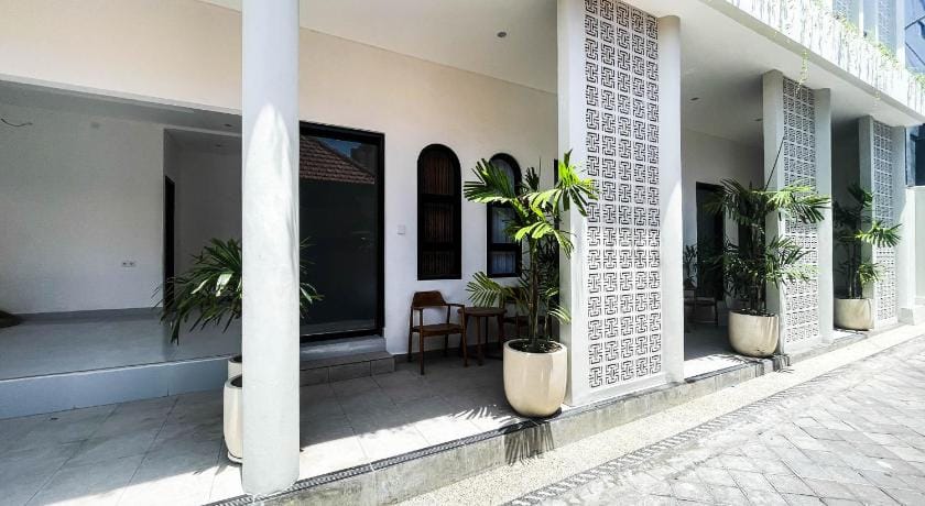 Sundari Guesthouse Pererenan Hotel in North Kuta