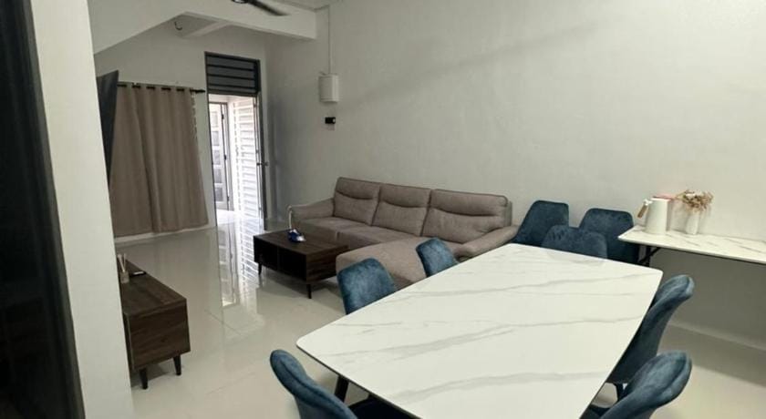 Papena Stays Austin Studio Ground 2BR 2BA Hotel in Terengganu, Malaysia