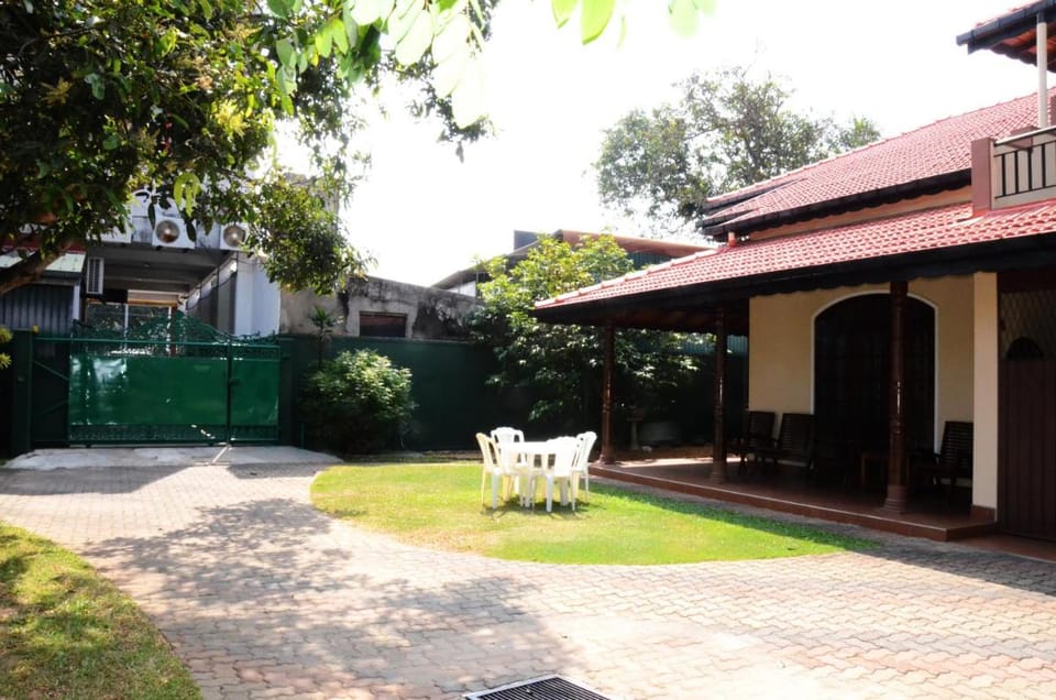 Gondolas Home Stay Vacation rental in Western Province