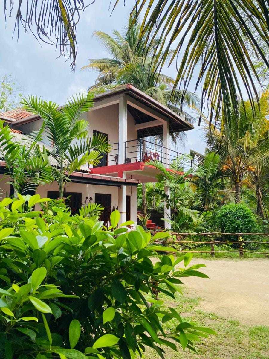 Riverbend Surf Lodge - Midigama Vacation rental in Southern Province