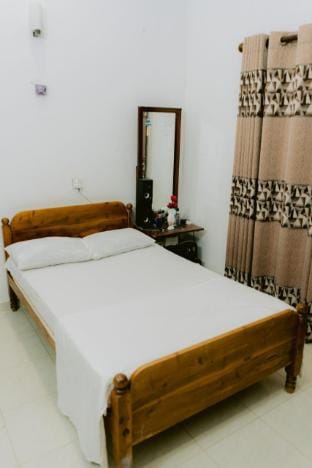 Grand Line Apartments  Vacation rental in Kamburugamuwa