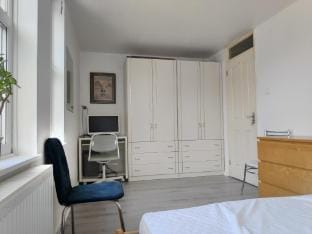 Large double room  Vacation rental in London Borough of Southwark