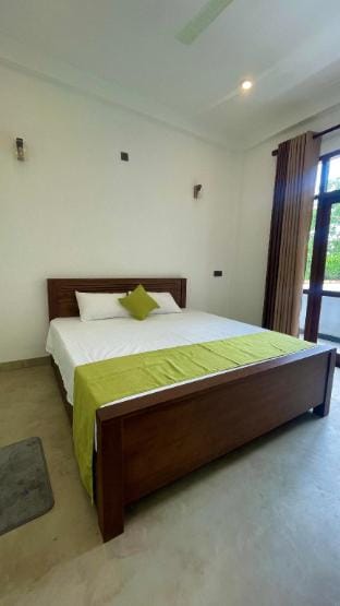 SURF AND CO. MADIHA MATARA Vacation rental in Southern Province