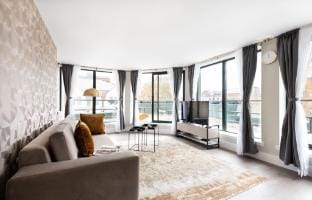 Oxford Street Fitzrovia Apartments by D'Montrio Hotel in London Borough of Islington