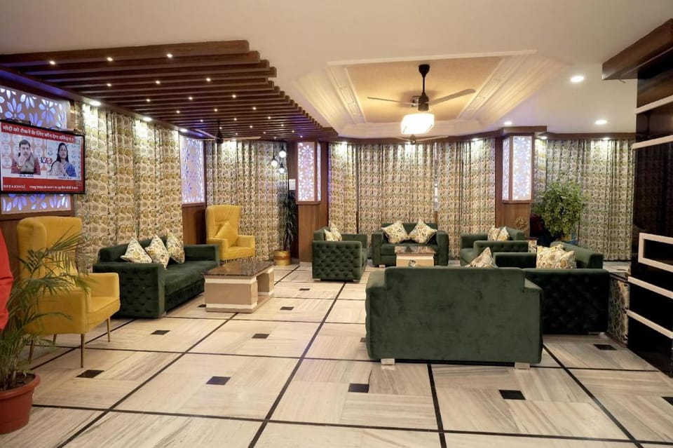 Hotel Bhawani International Katra Jammu Kashmir Hotel in Punjab