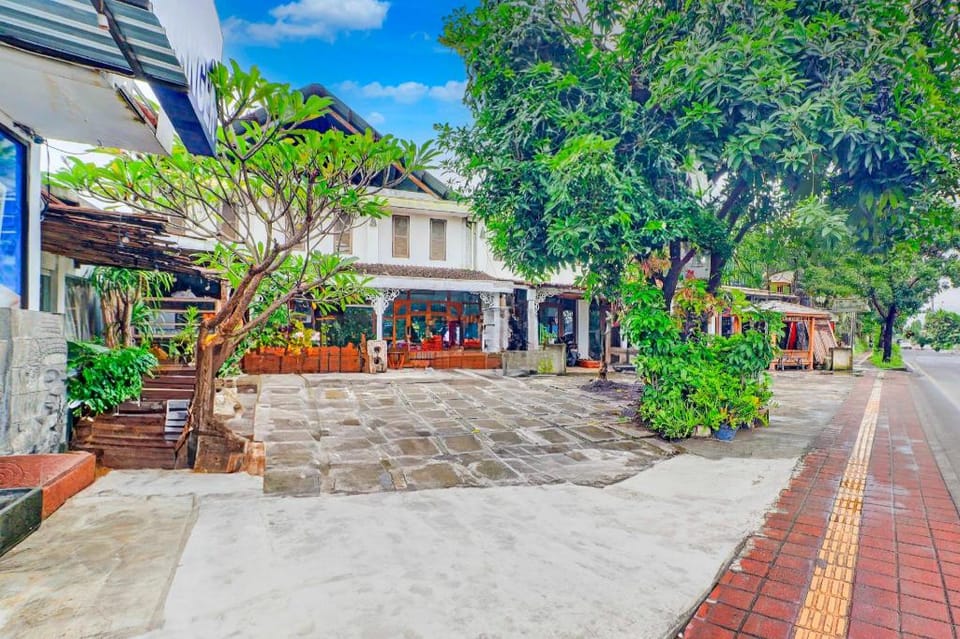 Dancenter Sanur Near Bali Exotic Marine Park Hotel in Denpasar