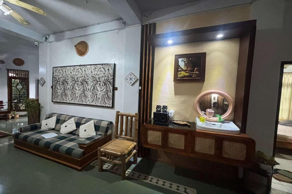 OYO 94937 Garuda Homestay Syariah Hotel in Special Region of Yogyakarta
