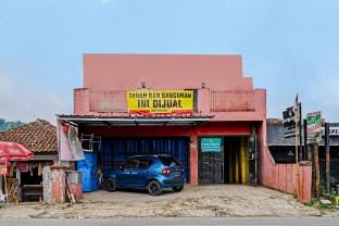 SPOT ON 91941 Pondok Gumilang Hotel in West Java