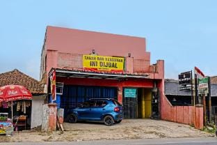 SPOT ON 91941 Pondok Gumilang Hotel in West Java