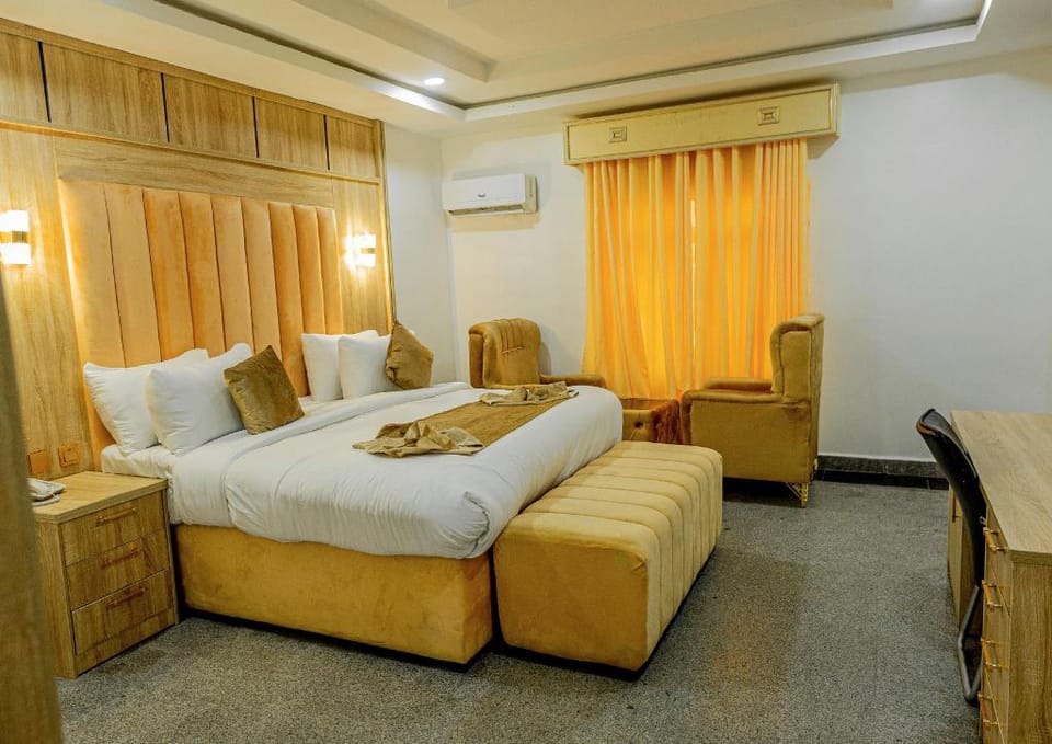 IMMACULATE ROYAL INTERNATIONAL HOTEL OWERRI, Hotel in Nigeria