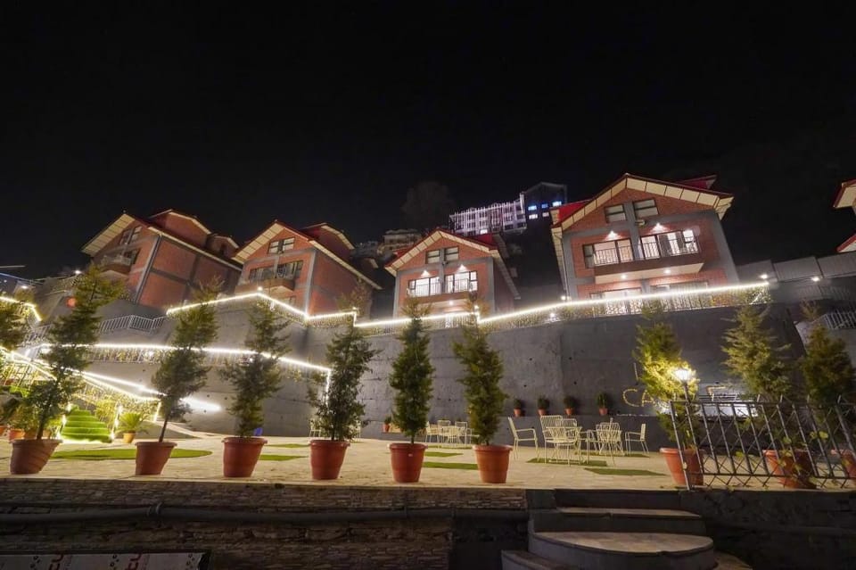 Carom The Castle Resort Fagu Shimla Hotel in Himachal Pradesh