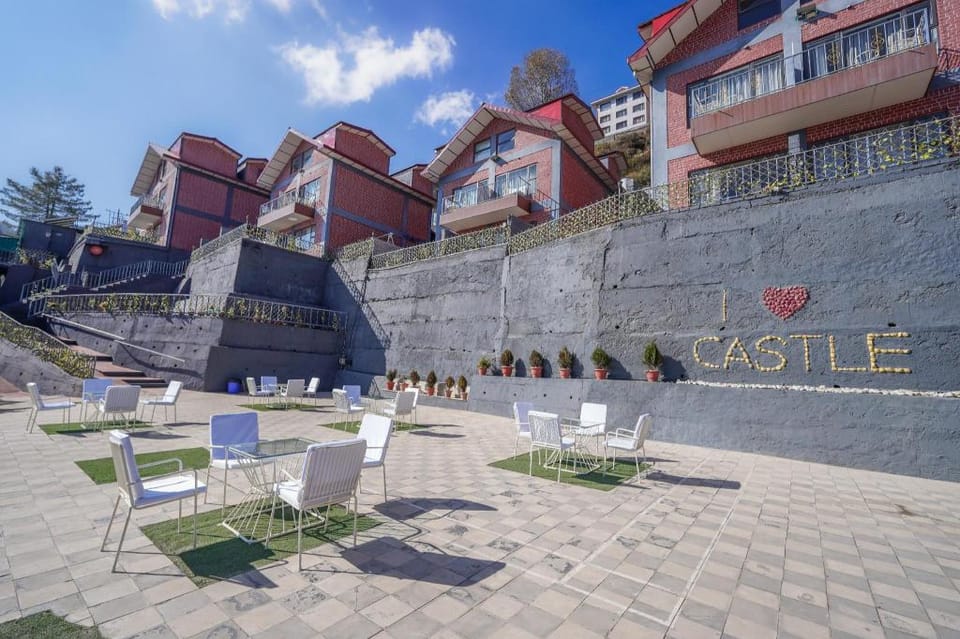 Carom The Castle Resort Fagu Shimla Hotel in Himachal Pradesh