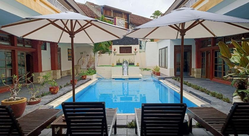 Natasya Suite Kuta Beach Hotel Hotel in Kuta